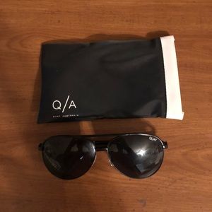 Quay Vivienne sunglasses
